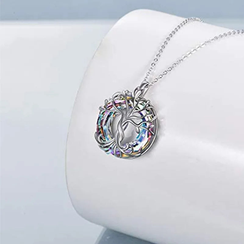 Elegant Crystal Pendant with Rhinestones